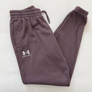 NWOT Under Armour Essential Fleece Jogger